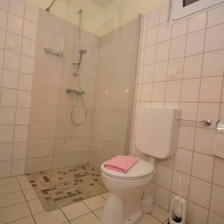 Apartment Nobody *
